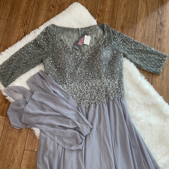 Elegant Gray Maxi Dress - Picture 11 of 16